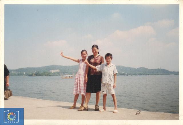 我，今年51歲，30年前嫁給我的老師，陪他開貨車跑運輸賣豬頭肉