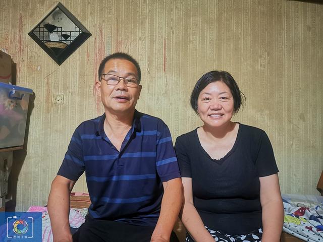 我，今年51歲，30年前嫁給我的老師，陪他開貨車跑運輸賣豬頭肉