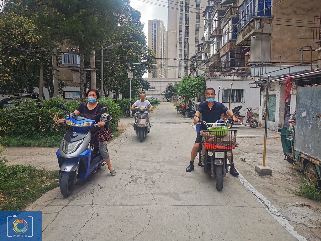 最美師生戀！30年前「嫁國中老師」夫妻同心度風雨　改開貨車不喊苦「與子女分開最愧疚」菜市場擺攤享晚年