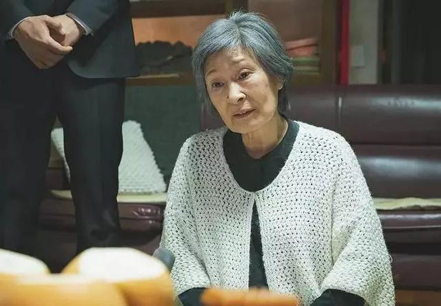 盡孝是本能！失智母「記不得丈夫孩子」生命倒數計時　用最後15年紀錄「不快樂也不恐懼」平靜離去