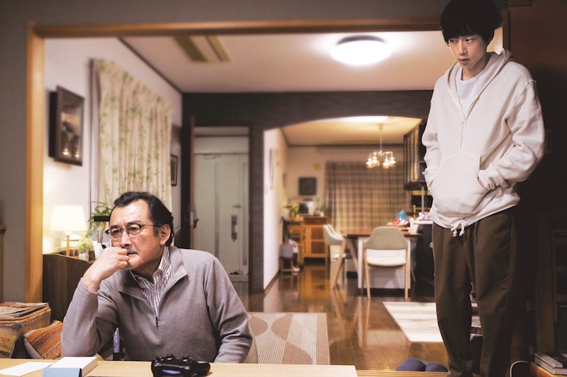 送房給兒子被拒！媽媽無奈「都不願寄錢回家」還堅持簽志願役　網友看完「反讚兒子懂事」：該教育父母了