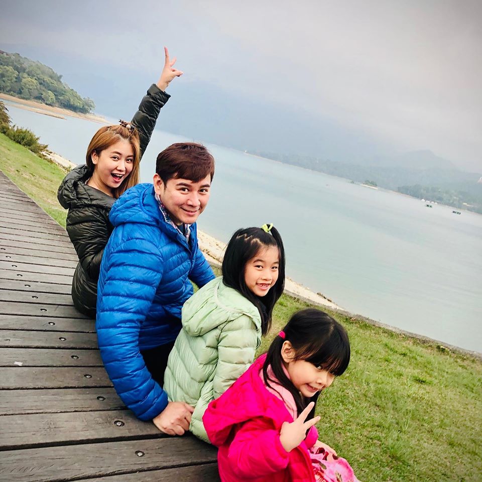 姊妹好幸福！葉家妤「為愛當家庭主婦8年」凍齡看不出2寶媽　白家綺「再婚生子復出」同樣美翻