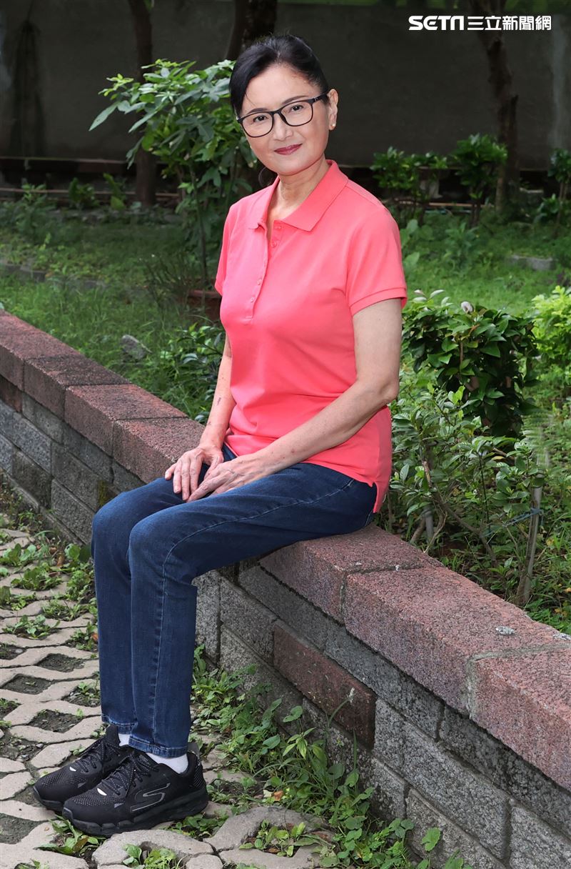 拿了金鐘也沒用！63歲資深女星4年0收入「靠變賣珠寶苦撐」　陷入困境「一度幻聽輕生」：看透人性了...