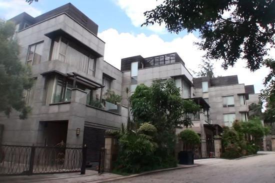 51歲才得女！黎明曾自嘲女兒太胖「平凡是她的運氣」　如今2歲女兒顔值逆襲「瘦成小美女」超像爸爸