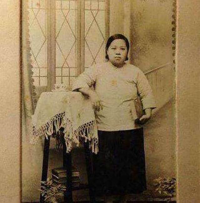 自覺樣貌太醜！姐姐讓「貌美妹妹頂替相親」被一眼相中 　成功出嫁「丈夫無法接受」離家出走另娶她人