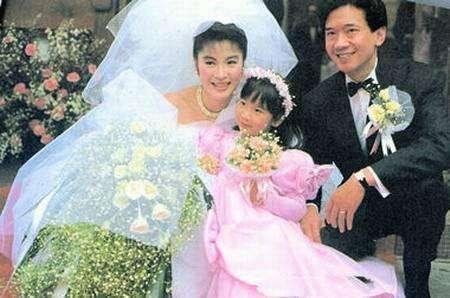 晚點幸福沒關係！楊紫瓊「前夫是28億富商」二婚甜嫁法拉利總裁　熱衷公益「說服美國總統捐2億」全場歡呼