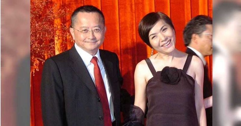 婚變後首露面！張清芳參加婚禮「打扮青春俏麗」臉上滿滿笑容　挺過婚變陰霾「衝上台嗨唱經典曲」