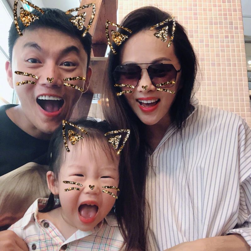 年齡差10歲被諷！秦昊「霸氣守護伊能靜」：不管幾歲都是公主❤　自責老婆無悔付出「沒誰比她更懂我」