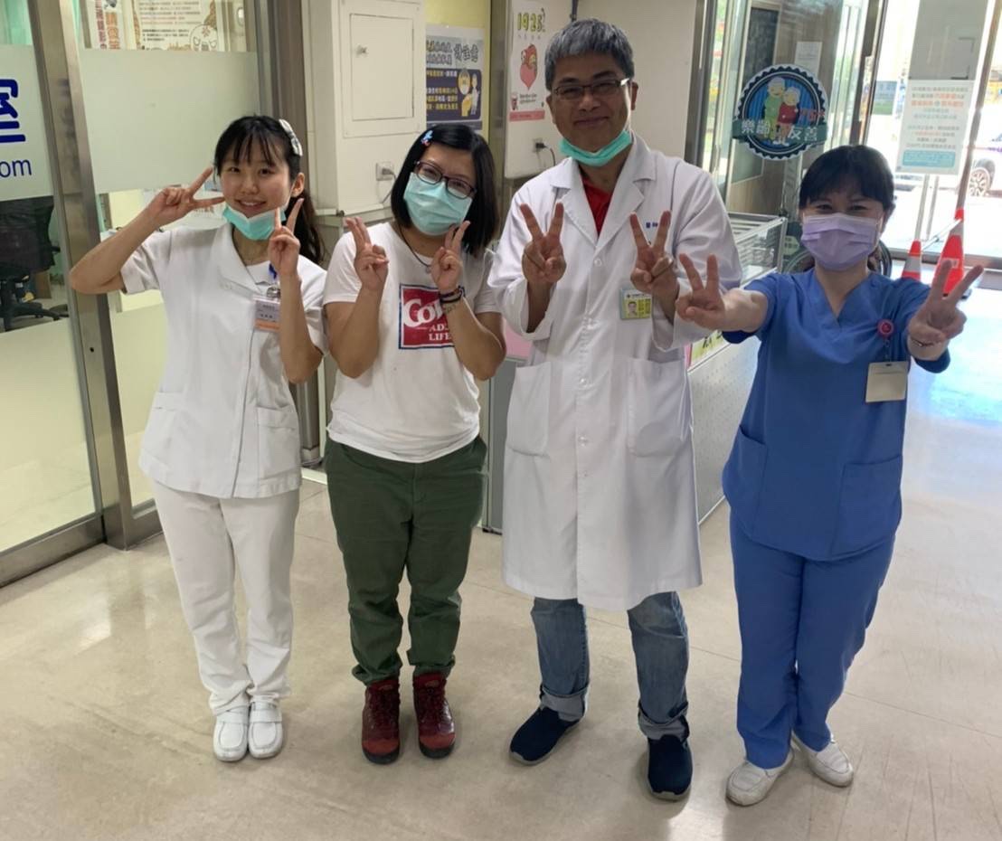 最後一次旅行！兒子媳婦請假「陪重症父遊花東」滿臉笑容　2天後陷昏迷他淚喊：下輩子來當我兒子好嗎