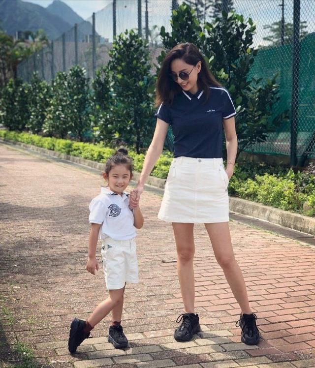 母女三代共用一張臉！鄭希怡女兒完美繼承媽媽美貌　看見外婆年輕照「完全複製粘貼」難認出：基因太強大