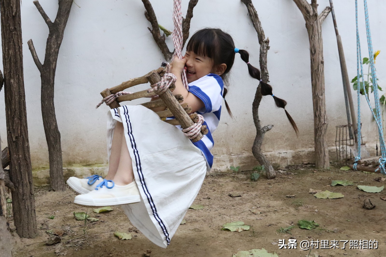 好想妳喔！單親媽回娘家20年舊院「打造夢幻莊園」　一點一滴親手蓋「傳承母親的愛」盼女兒快樂長大