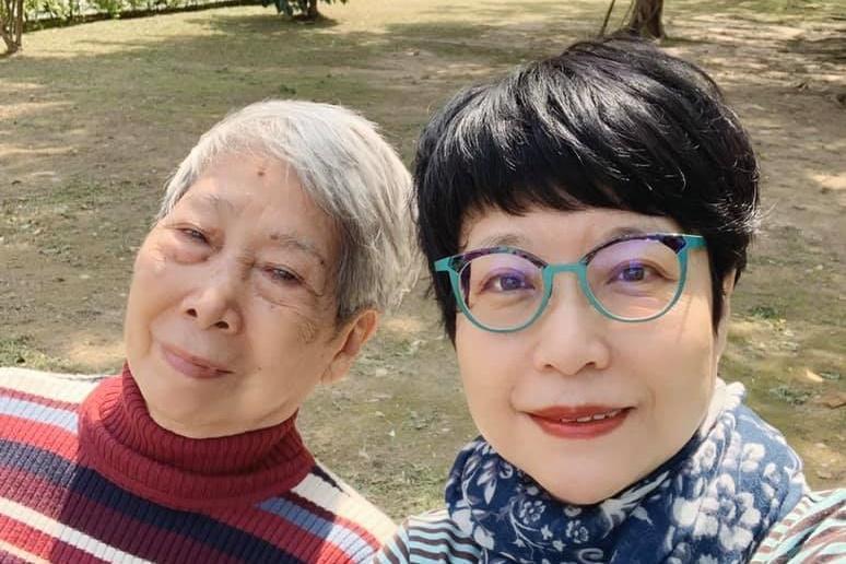 孝順盡力就好！張曼娟呼籲「別在乎別人評價」但求問心無愧　釐清「能做到極限在哪」：心底會有一把尺