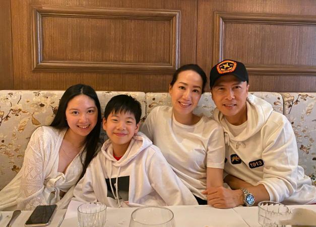 功夫巨星後繼有人！甄子丹「12歲帥兒」顯極強武術天賦 　父子同時「騰空側踢出鏡」配合超默契：完全不輸爸爸
