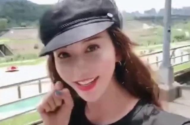 婚後1年認不出！林志玲近照「幸福到長相變了」引網友議論　本尊秒曬「自拍回應酸民」網呼：還是自然最美