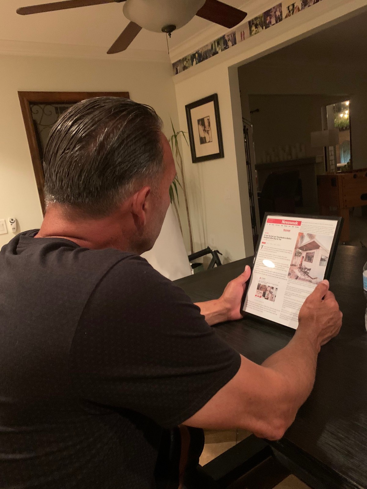 寵女兒最高境界！女兒愛喝咖啡「老爸直接在後院蓋一間」　3個月完工「網美級質感咖啡館」內裝更讚