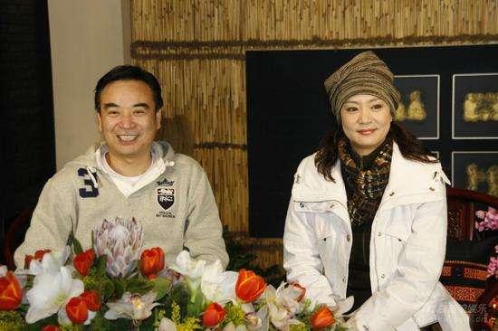活成真女神！60歲劉雪華久違現身「鏡頭前大方露素顏」　正視歲月的流失「堅持不打美容針」優雅老去