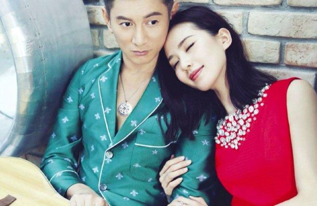 老婆想什麼都知道！吳奇隆曝「好伴侶必備技能」5年婚私下超甜蜜　自豪「帶娃育兒滿分」：朝超級奶爸前進