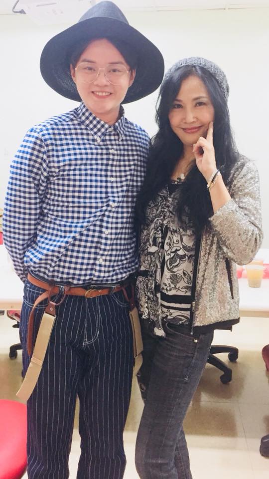 于台煙自揭「感情狀態」嘆：受到父母婚姻影響　「55歲至今單身」坦言判斷力有問題