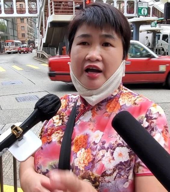 賭王又曝私生女？60歲婦女「自認是何鴻燊親女兒」一出生就被抱進大山 　靈堂外喊話要見「賭王接班人」