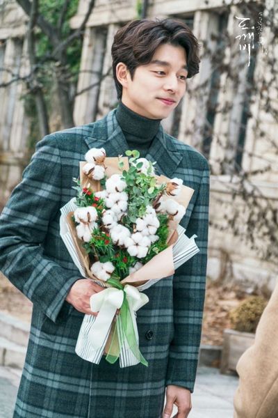孔劉的老派浪漫：不容易愛上，一旦愛就會愛很久！18年前「和初戀重逢」一臉生澀害羞：可以一直牽手嗎