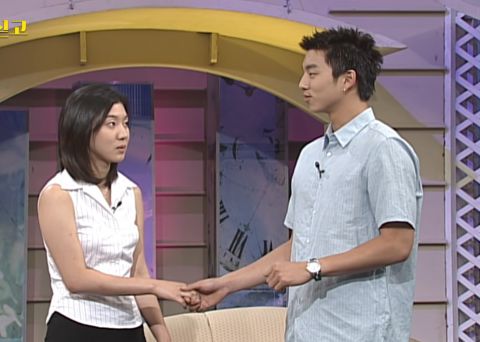 孔劉的老派浪漫：不容易愛上，一旦愛就會愛很久！18年前「和初戀重逢」一臉生澀害羞：可以一直牽手嗎