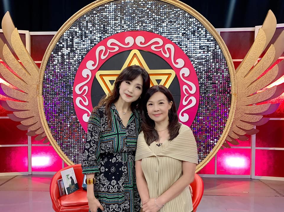 否極泰來！胡藝芬尪投資失利「從貴婦變跪婦」一度想出家　撐過低潮「3兒長大超帥」5口超幸福