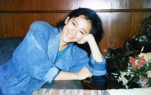 原本是豪門千金！53歲女星「演出美艷電影遭離婚」　二度結婚「老公竟是80億富豪」差20歲依然幸福