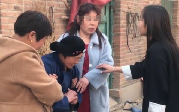 平分百萬拆遷款！老母親要求「3個女兒回家住」　3個女兒「全都拒絕」母親狂哭：白養了你們