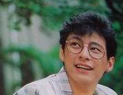 二婚遇真愛！《神話》羅吉鎮50歲得子「為育兒回台」仍在學習當父親　息影30年「昔當茶水助理」坦言：我沒身段