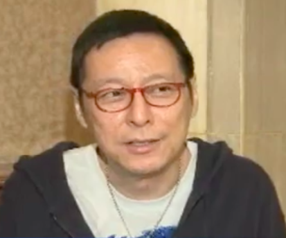 二婚遇真愛！《神話》羅吉鎮50歲得子「為育兒回台」仍在學習當父親　息影30年「昔當茶水助理」坦言：我沒身段