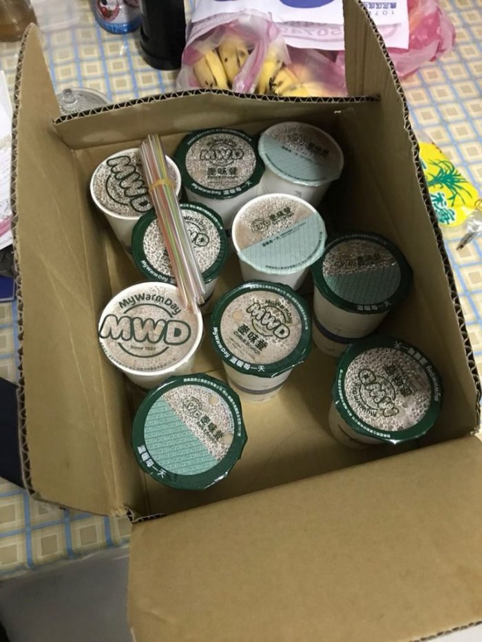 跟爸爸起口角！她隔天撒嬌留字條「請幫不孝女買早餐」　爸爸呆萌買完「發現誤會大了」父女倆笑翻和好