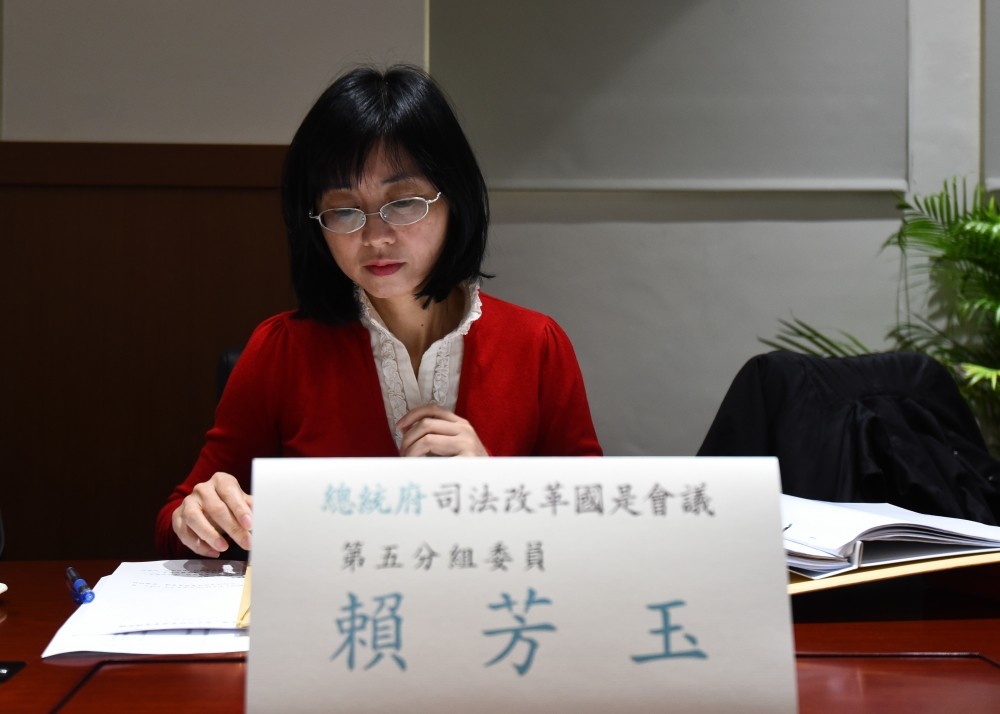 失婚婦女的浮木！張清芳請出王牌律師「穩拿16億贍養費」　賈靜雯當年也求助她「豪門通通現原形」