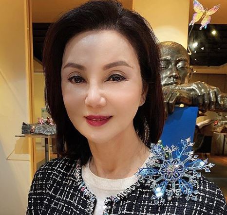 張清芳拿16億非第一！25年前「她擁天價贍養費」和前婆婆感情好　「生日跪下奉茶」被認證：永遠的兒媳