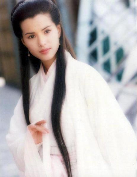 最美姑姑！李若彤30年前「憑照片就受金庸認可」　秀出「當年少女舊照」自豪笑：放現在穿可能還大了