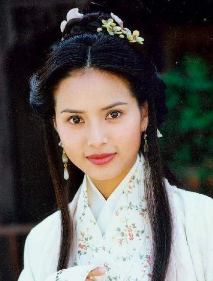 最美姑姑！李若彤30年前「憑照片就受金庸認可」　秀出「當年少女舊照」自豪笑：放現在穿可能還大了