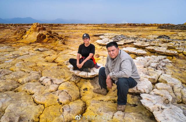 說走就走！夫妻花光1億家產「環遊世界10年」永生難忘　打算從零開始「刷銀行帳戶笑了」：又多8億