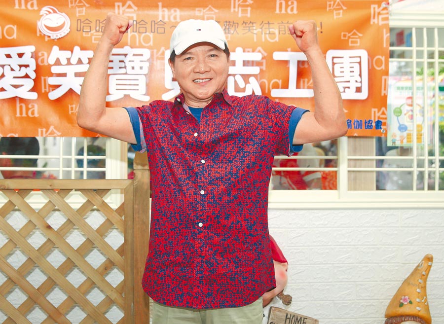 沒手抖、講話正常！葉啟田「終露面駁失智謠言」親吐健康狀況　「虧欠子女太多」嘆不願再婚