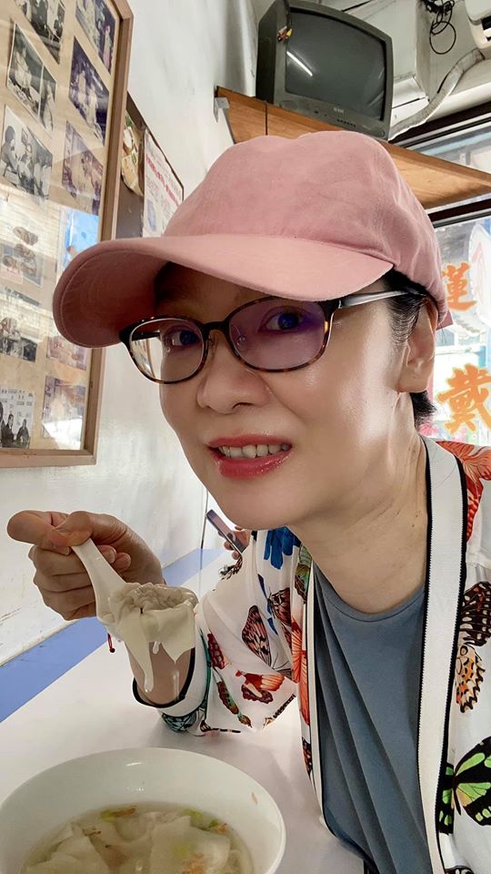 補教天后「背後的男人」！徐薇曝「潛入公司倒追尪」初見放話：要馬上結婚　老公為愛辭職「夫妻攜手打拼30年」