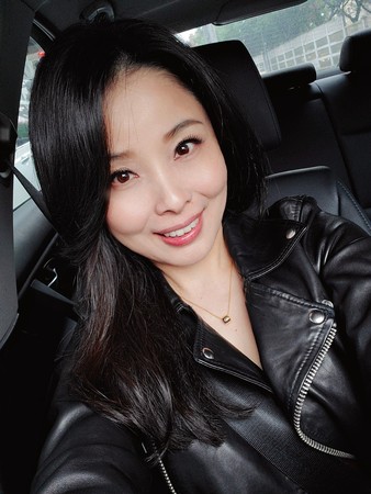 姐姐臨走前下跪！呂文婉媽媽「哭著嫁給姐夫」23歲當繼母　辛苦養大6子女「卻不願再跟她往來」