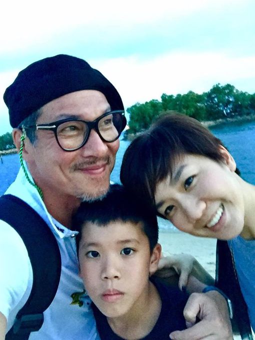 浪子不想回頭！黃仲崑離婚後「女友一個個跑了」才知被兒子弄走　哭笑不得「拿兒子沒輒」：鬼點子特多