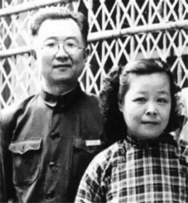 活了90歲愛了她70年！他是雍正後裔「被迫娶了姐姐」　一生無子嗣卻甘願為她「獨守空床30年」