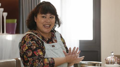 結婚7年遭拋棄！女兒生病「找前夫借錢遭拒」　獨自扶養孩子「狂瘦15公斤煥然一新」如今自信美麗