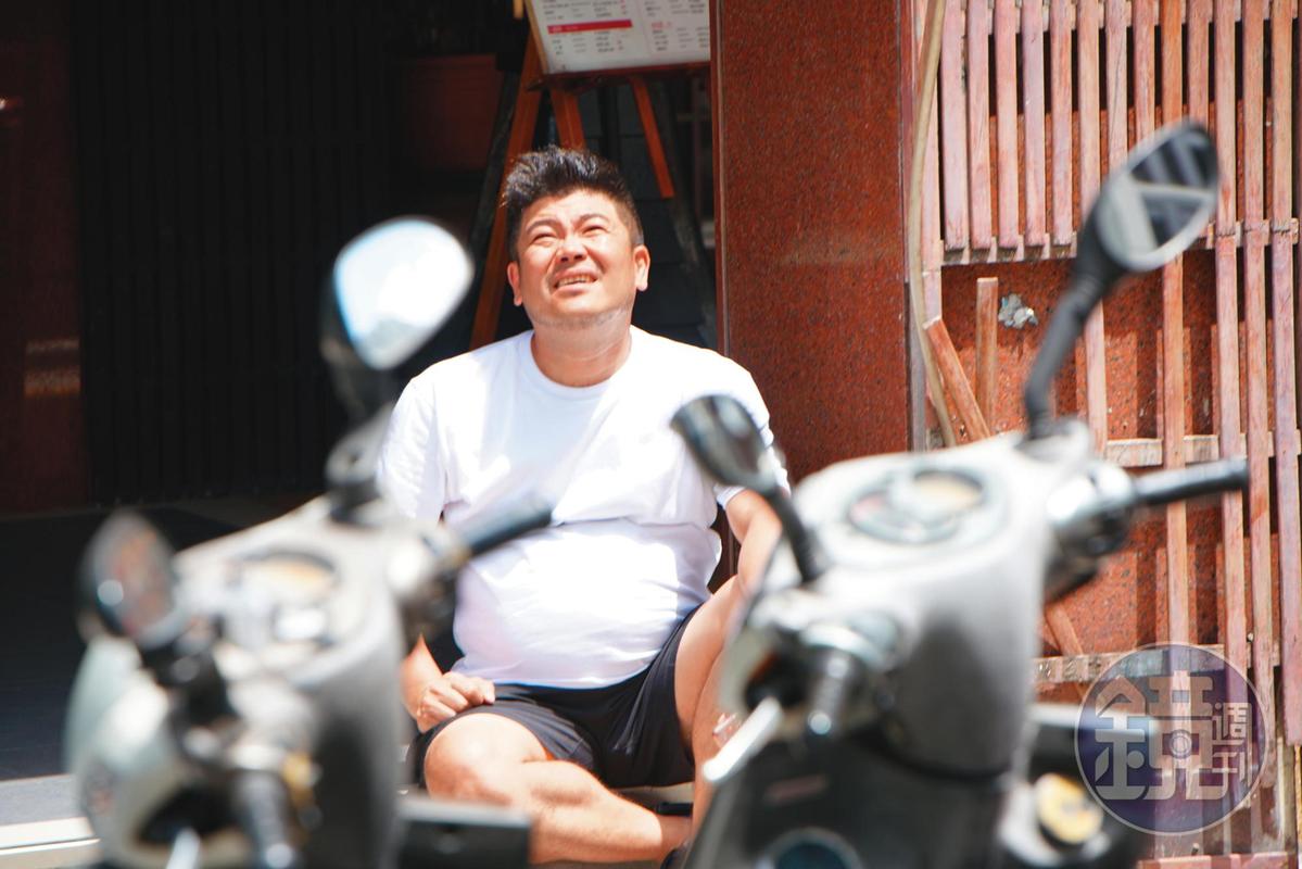 欠800萬未還清！馬國畢疑「被黑衣人找上門」當街起爭執　他淡回「對方是我的恩人」：沒事這很平常