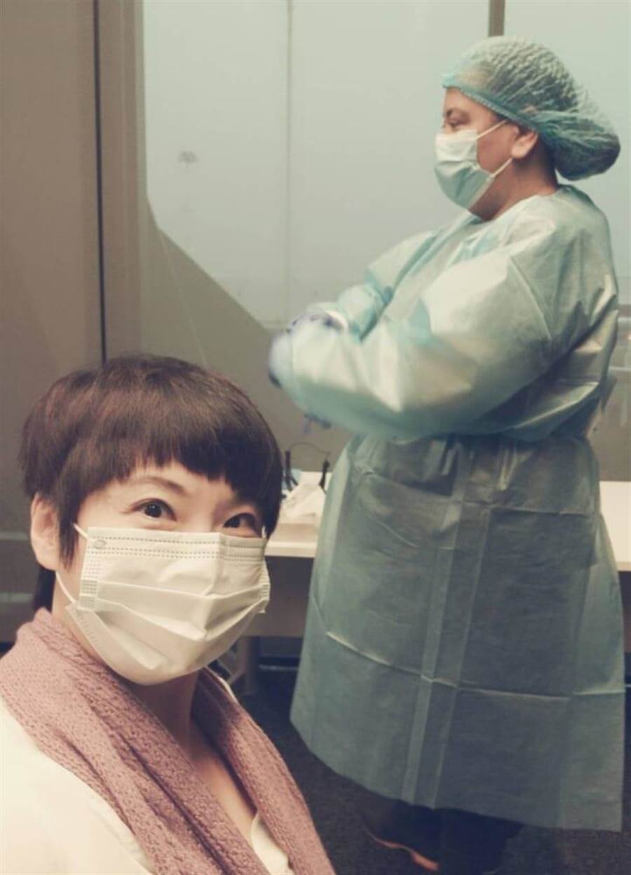 為陪讀兒女飛紐西蘭！張珮珊「忍28天隔離」每天視訊10次尪　揭「兒女超驚人成長」為母好欣慰