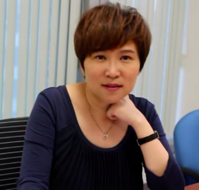 交往3個月閃婚！退休女主播患病「教授尪細心守身旁」答應嫁　近況曝光「到不同地禪修」見證最美人性