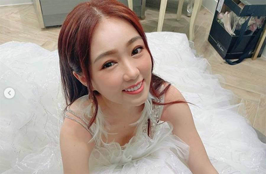 才新婚2個月！丫頭埋怨老公「對我媽超沒禮貌」連張小燕都搖頭　老公簽下協議書「為了妳努力改變」