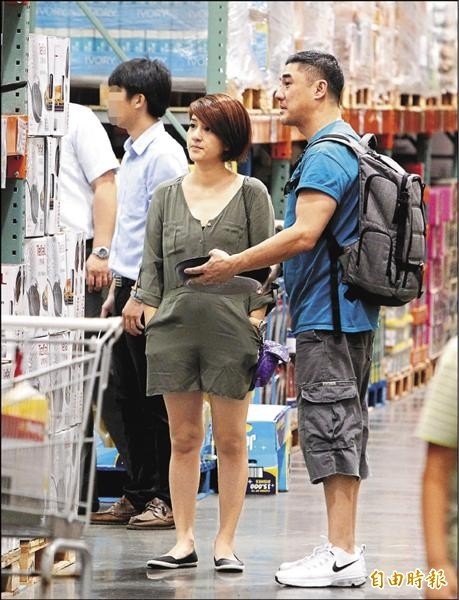 老來得子！53歲吳大維曝「女兒只比同學孫女大2月」當場汗顏　「臉書滿滿愛女萌照」浪子甘願被妻套牢