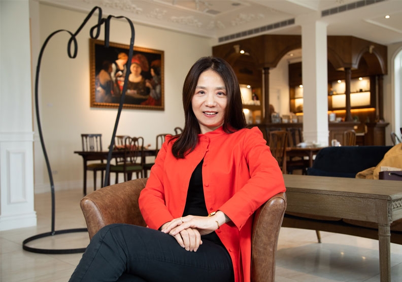 一眼愛上宜蘭!企業女強人大病後「無心之舉為退休鋪路」 北宜2地跑「打造夢想老後住處」:敞開窗戶就是海