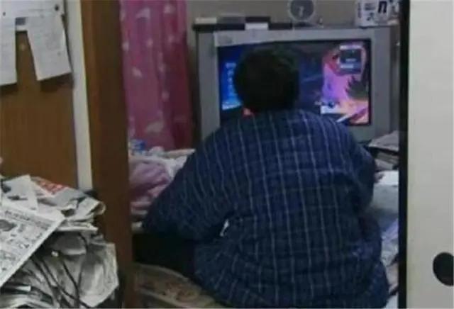 最強啃老族！日本「貴族少爺」豪宅裡蹲72年「不結婚不打掃」 靠父親遺產過活，自嘲：我很蠢