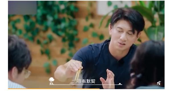差16歲父女戀被酸！劉詩詩親吐心聲「是我配不上吳奇隆」　罕曝婚後生活「不需要刻意去說」酸民全服了